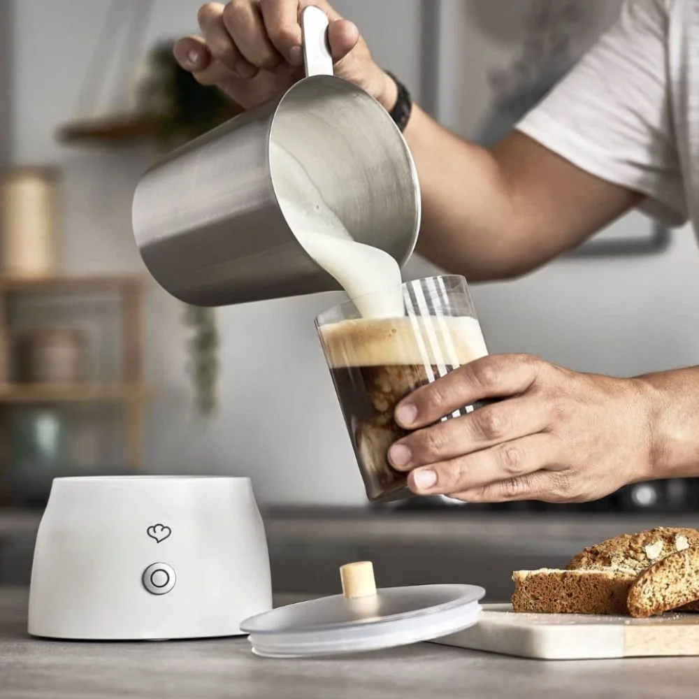 6 Best Milk Frothers 2023 That actually texture milk